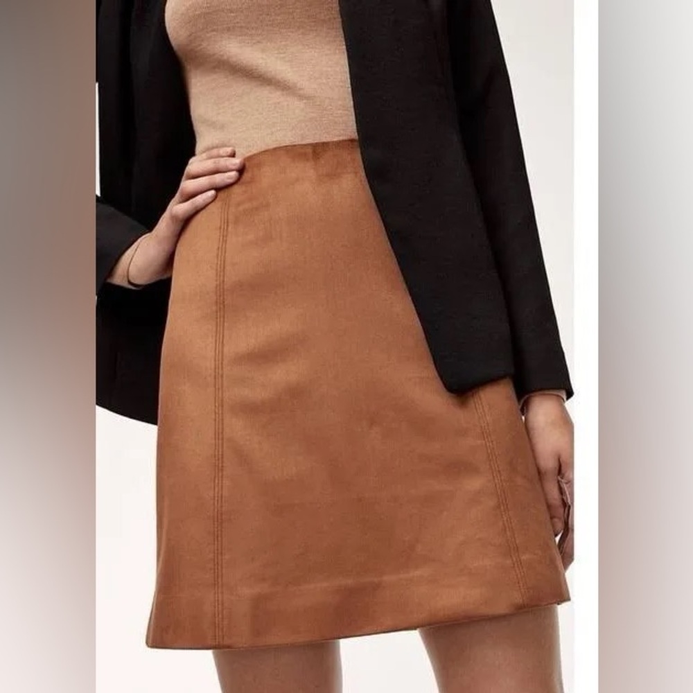 NWOT Babaton suede business casual skirt